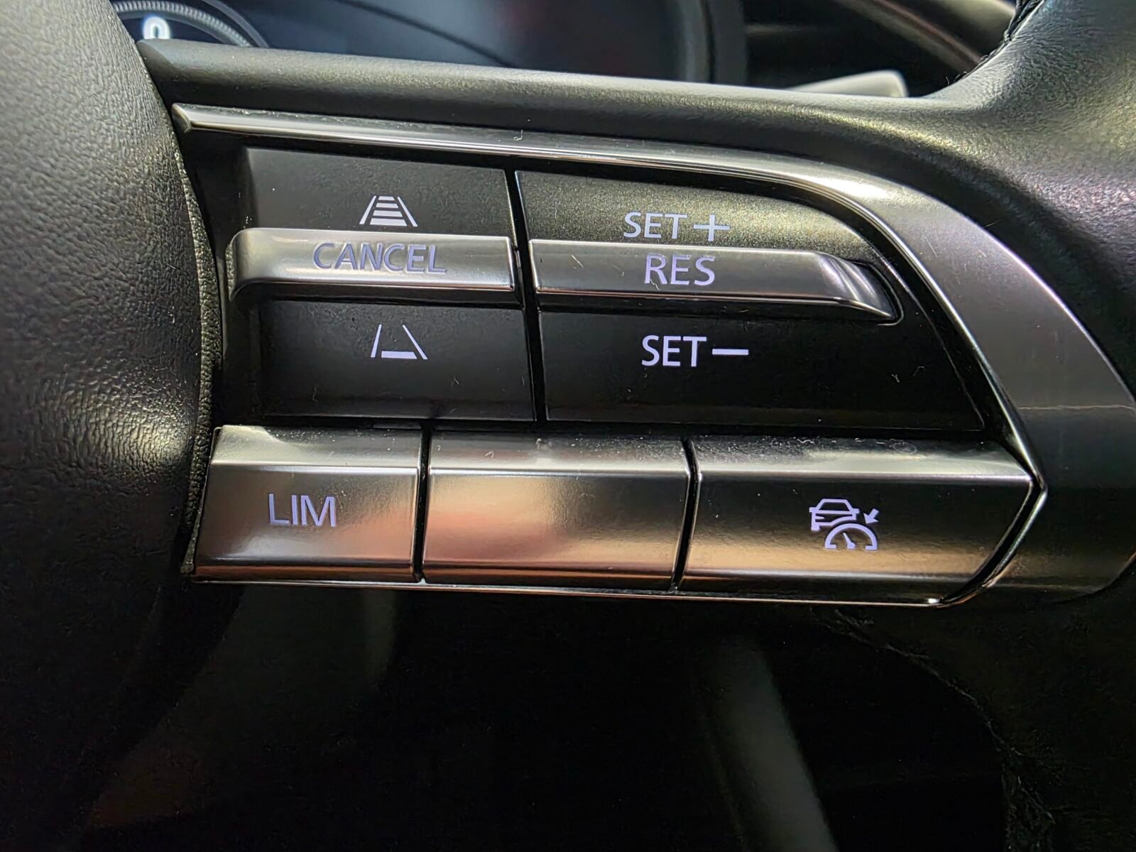 MAZDA Mazda 3 2.0 SKYACTIVX ZENITH AT