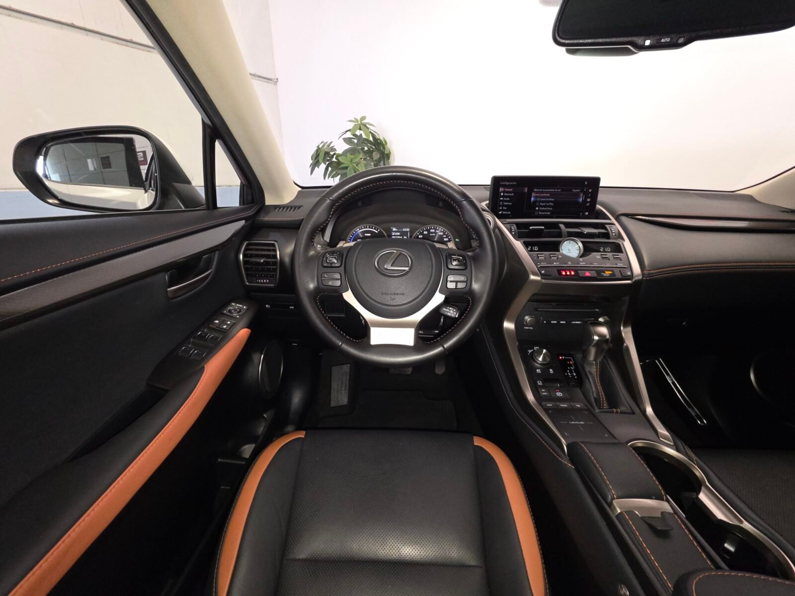 LEXUS NX 2.5 300h Executive Navigation 4WD