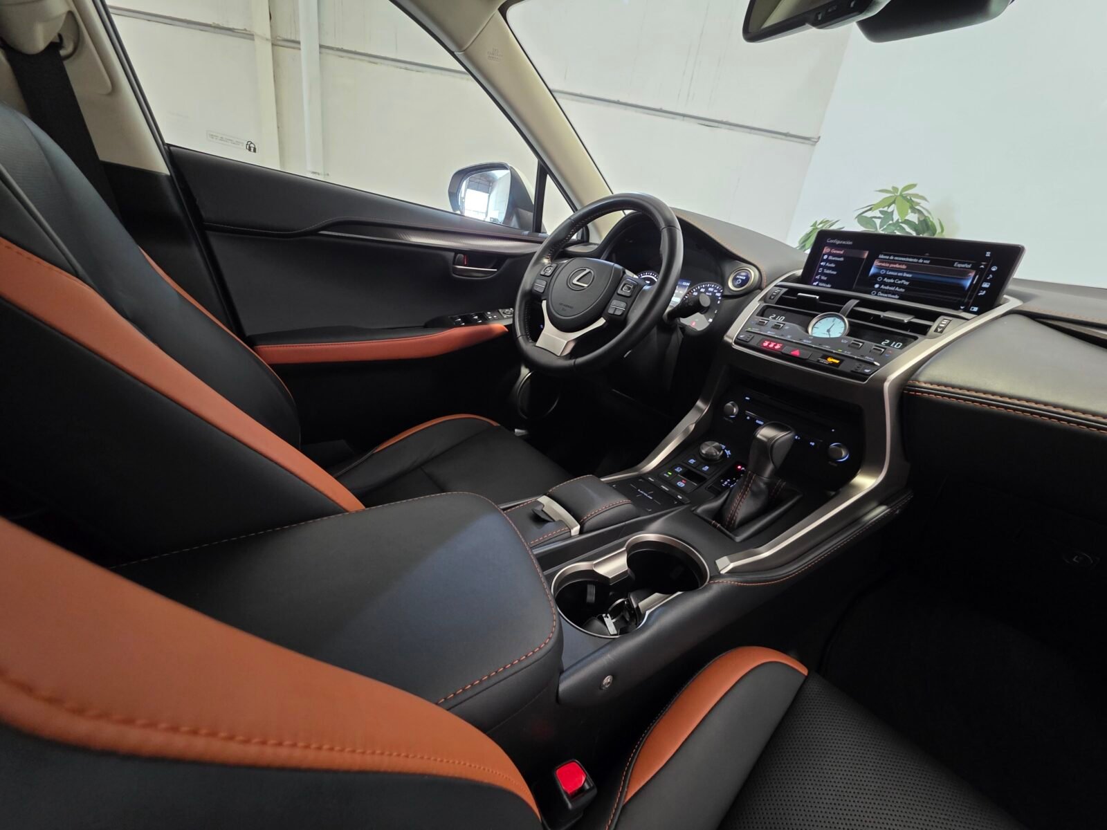 LEXUS NX 2.5 300h Executive Navigation 4WD