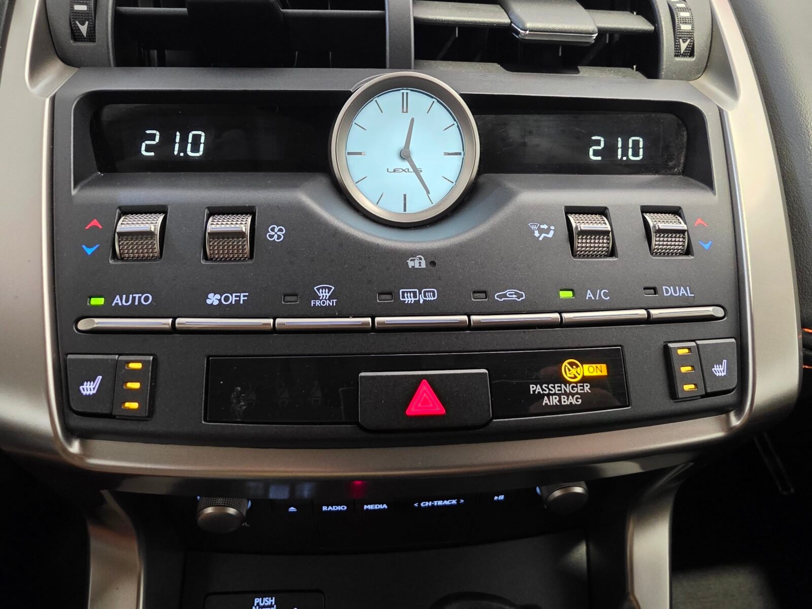 LEXUS NX 2.5 300h Executive Navigation 4WD