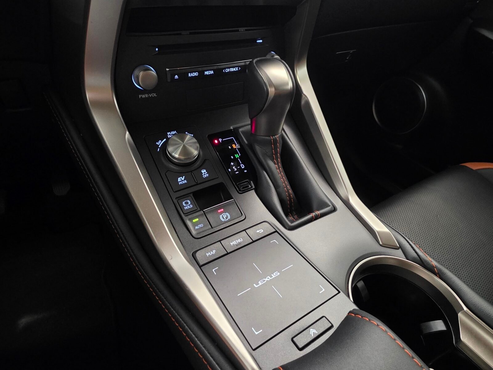 LEXUS NX 2.5 300h Executive Navigation 4WD