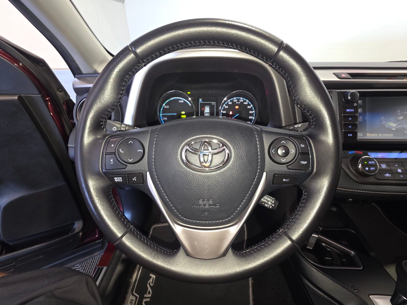 TOYOTA RAV4 2.5l hybrid 2WD Advance Pack Drive