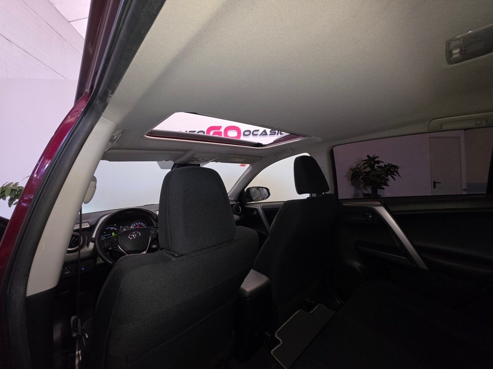 TOYOTA RAV4 2.5l hybrid 2WD Advance Pack Drive